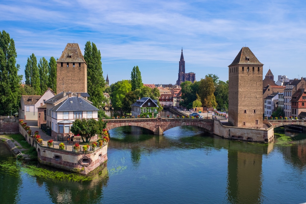 Ponts Couverts straatsburg elzas shutterstock 1237370974, Straatsburg