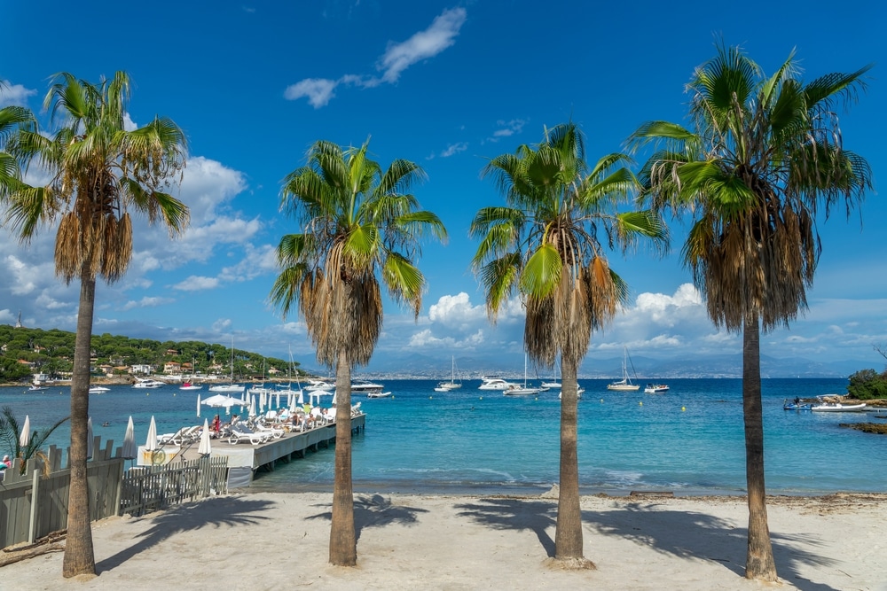 Plage de la Garoupe Antibes Shutterstock 2438006963, Antibes