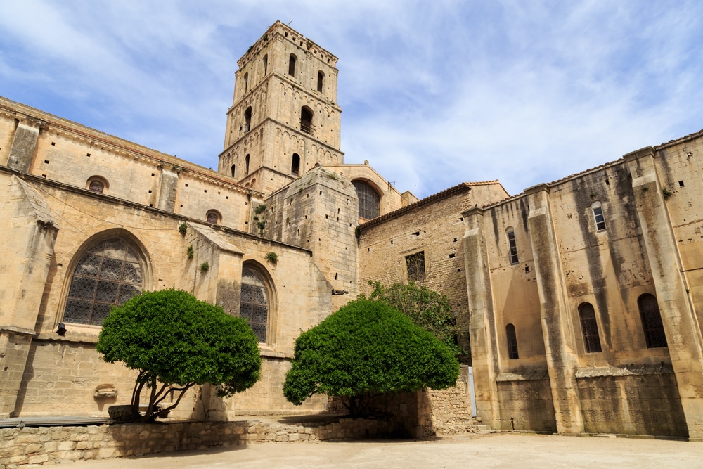 De Kathedraal van Saint-Trophime in Arles