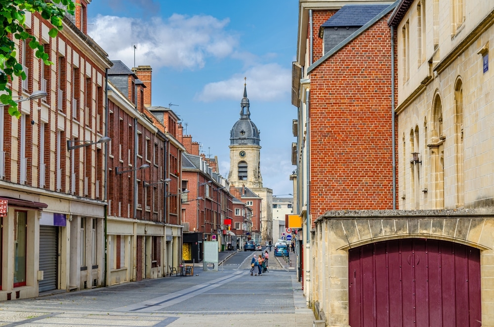 belfort van Amiens Somme Noord Frankrijk shutterstock 2360699453, Amiens