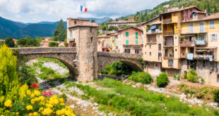 Sospel Alpes Maritimes shutterstock 1507853336, Alpes-Maritimes