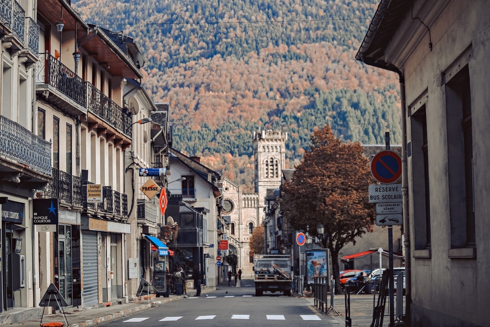 Deze afbeelding heeft een leeg alt-attribuut; de bestandsnaam is Bagneres-de-Luchon_2076208501.jpg