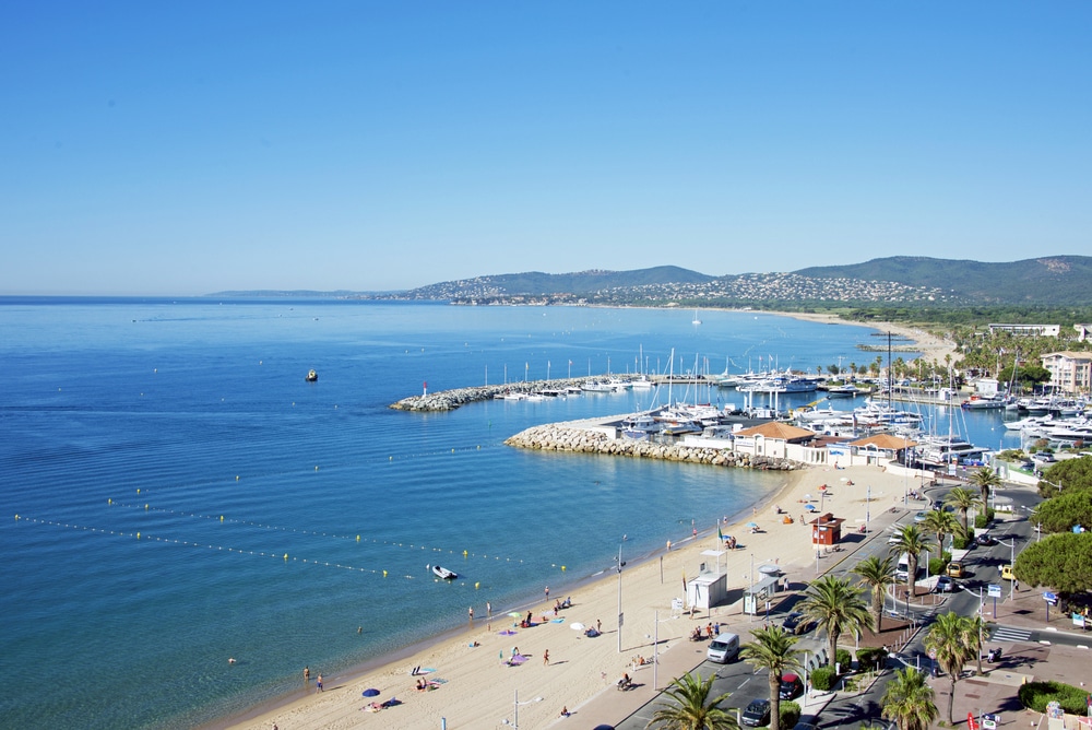 plage du frejus cote dazur zuid frankrijk shutterstock 672608017, frejus